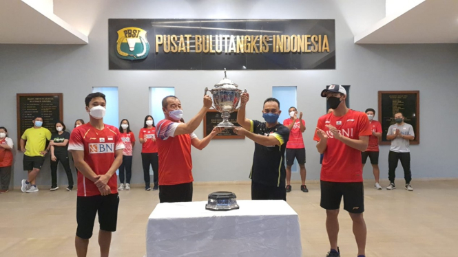 Tiba di Indonesia, Piala Thomas diserahkan ke Pelatnas Cipayung