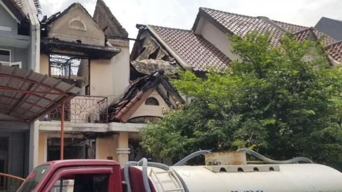 Kebakaran rumah di Cipondoh, Kota Tangerang, Selasa, 9 November 2021.