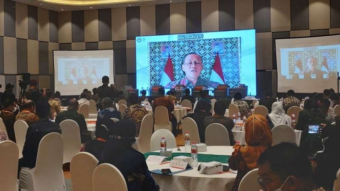 Komisi Penyiaran Indonesia (KPi) melakukan rapat kerja nasional