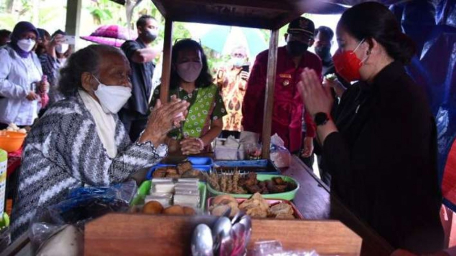 Ketua DPR Puan Maharani saat berkunjung ke Yogyakarta.