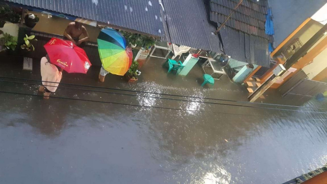 Perumahan di Bekasi yang tergenang air banjir.
