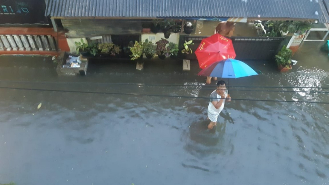 Perumahan di Bekasi yang tergenang air banjir.