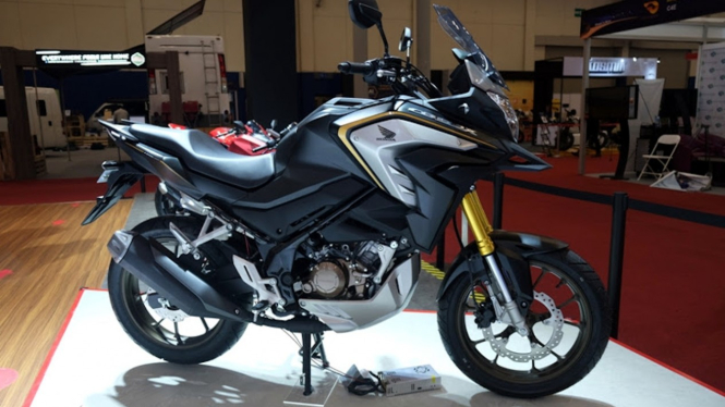 Honda CB150X dipamerkan di GIIAS 2021.