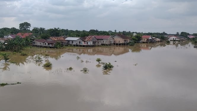 Kota Jambi dilanda banjir.