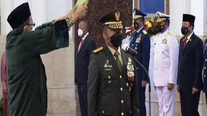 Dudung Abdurachman resmi dilantik menjadi Kepala Staf Angkatan Darat (KSAD)
