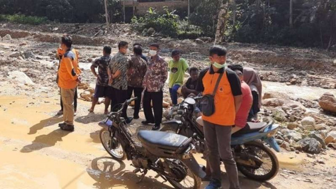 Banjir batu di Kabupaten Pacitan, Jawa Timur 