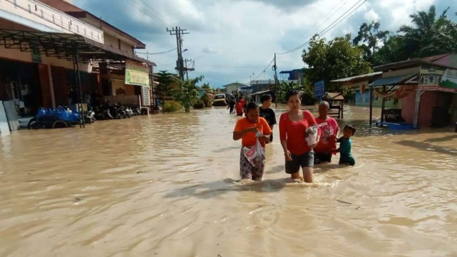 Banjir rendam Kota Tebing Tinggi.