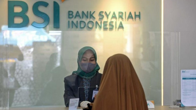 Para pelaku pasar kripto di Indonesia berharap nantinya akan ada panduan mata uang kripto yang sesuai syariat Islam, seperti halnya bank Syariah. ()