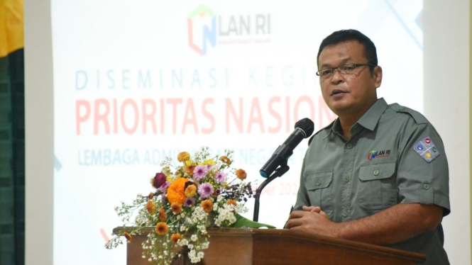 Kepala LAN, Dr. Adi Suryanto, M.Si menyampaikan sambutan dalam pembukaan acara "Diseminasi Kegiatan Prioritas Nasional", Yogyakarta (29/11).