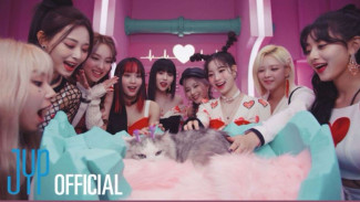Lirik dan Terjemahan Lagu Scientist - Twice