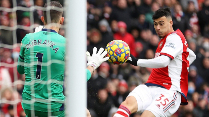 Pemain Arsenal, Gabriel Martinelli bobol gawang Newcastle