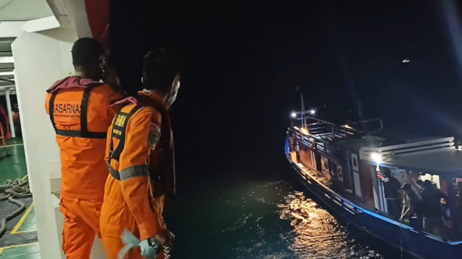 Tim SAR berhasil menemukan kapal rombongan legislator Sulsel di perairan Takalar.