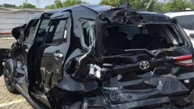 Toyota Raize kecelakaan