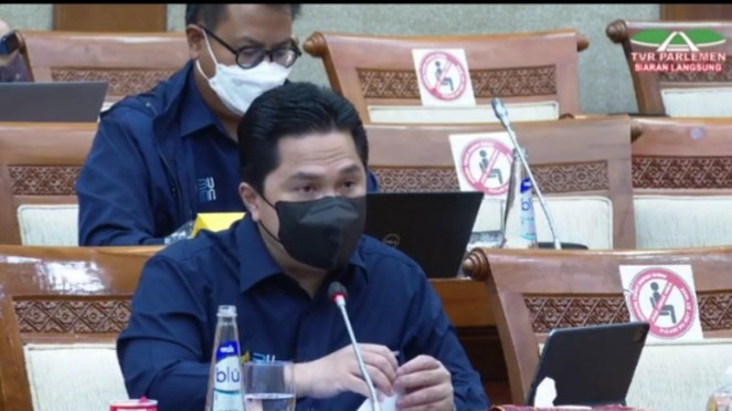 Menteri BUMN Erick Thohir saat rapat di DPR.