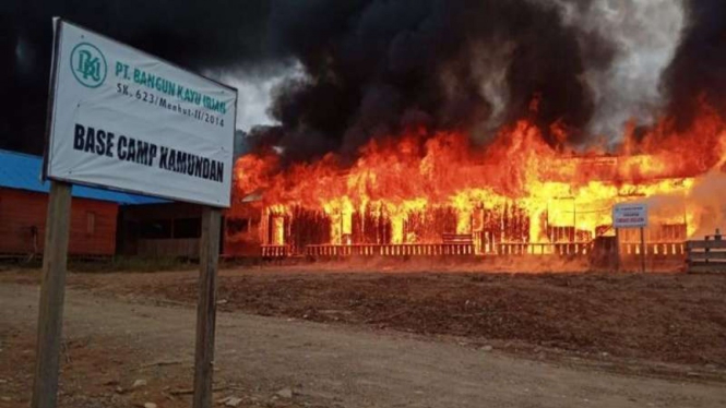 Penampakan basecamp PT.BKI di kabupaten Maybrat Papua Barat yang dibakar