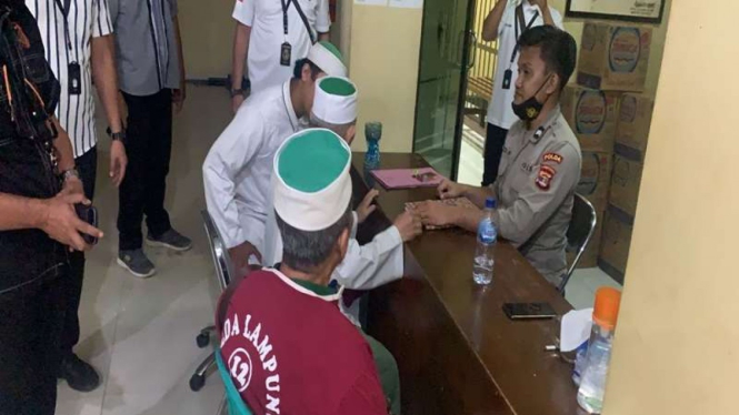 Dua warga di Lampung ditahan usai gelar jalan sehat saat PPKM level 4