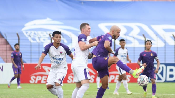 Pertandingan Persik Kediri vs Persita Tangerang