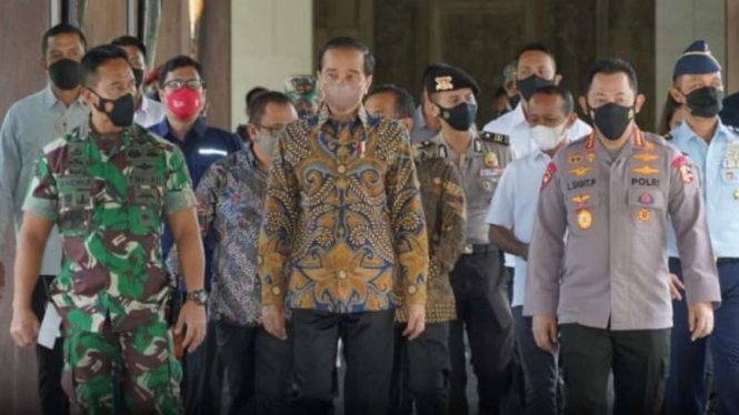 VIVA Militer: Panglima TNI dampingi kunker Presiden RI Jokowi ke Bali