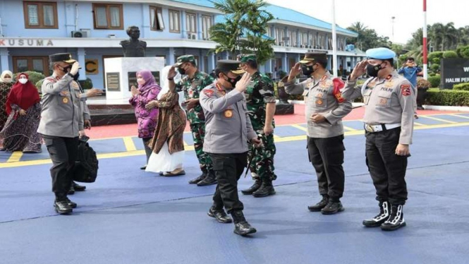 Kapolri Jenderal Listyo Sigit Prabowo terbang ke Lumajang
