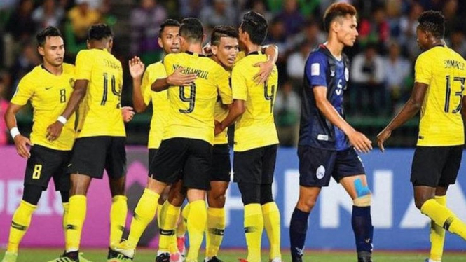 Pemain Malaysia merayakan gol ke gawang Kamboja