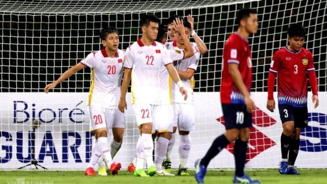 Timnas Vietna merayakan gol