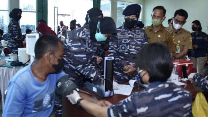 VIVA Militer: Kowal Lantamal III Jakarta gelar serbuan vaksinasi di Bogor