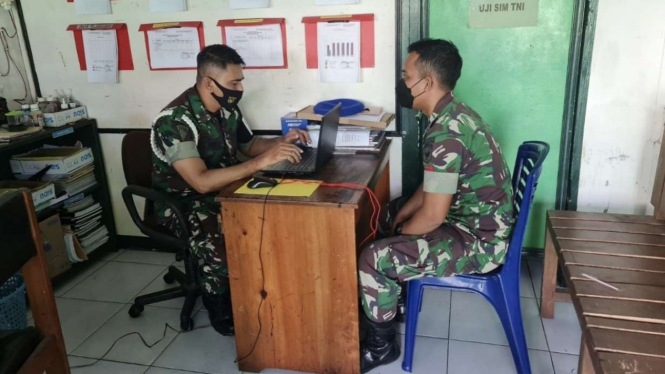 VIVA Militer: Oknum Prajurit TNI AD pemukulan Polwan diproses hukum