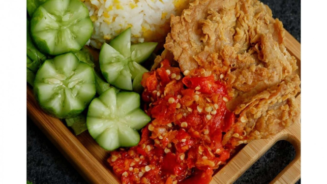 Ayam Geprek Sambal Bawang