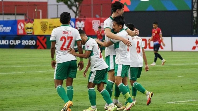 Pemain Timnas Indonesia merayakan gol ke gawang Laos