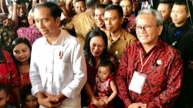 Tim ahli Wapres, Noor Marzuki, saat bersama Presiden Jokowi.