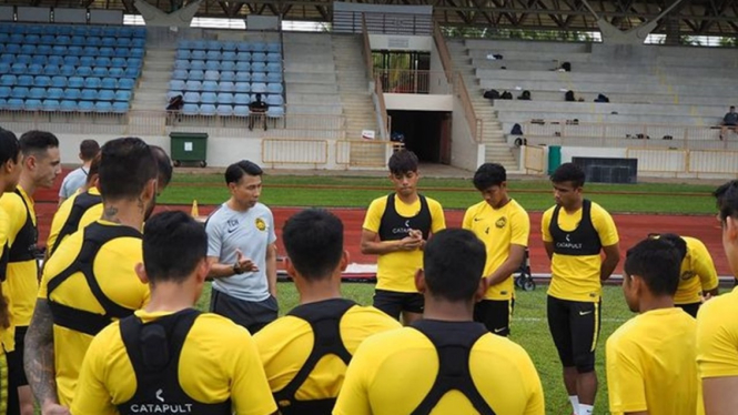Pemain Timnas Malaysia menjalani latihan
