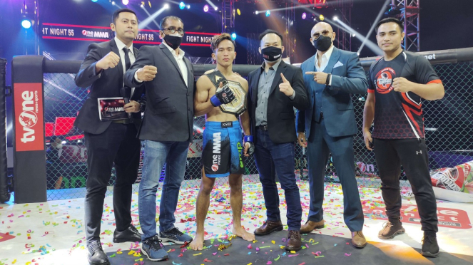 Novan Kaunang sukses menjadi juara kelas atom One Pride MMA