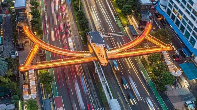 Revitalisasi Jembatan Penyeberangan Orang (JPO) Karet, Jakarta
