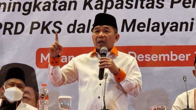 Ketua Fraksi PKS di DPR, Jazuli Juwaini