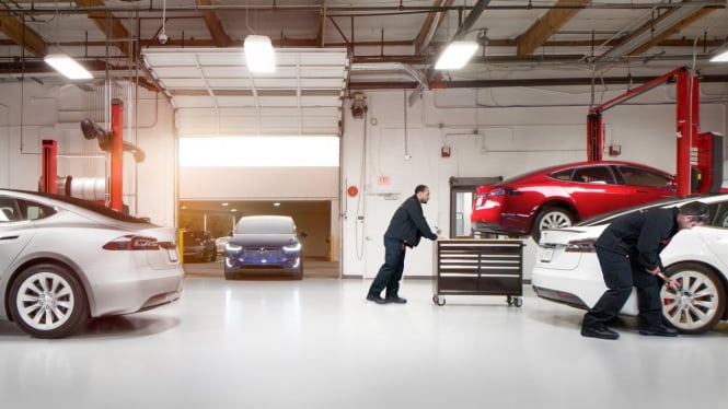 Servis Mobil Tesla. Foto: Autoevolution.