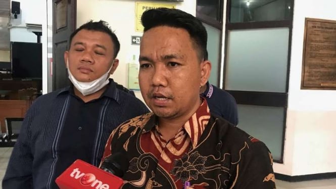 Disebut Kabur, Pengacara Bupati Kuansing: KPK Sebarkan Hoax