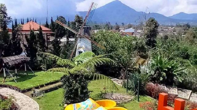 Rumah Belanda Lembang