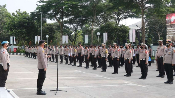 Polres Kota Tangerang apel pengamanan malam tahun baru.