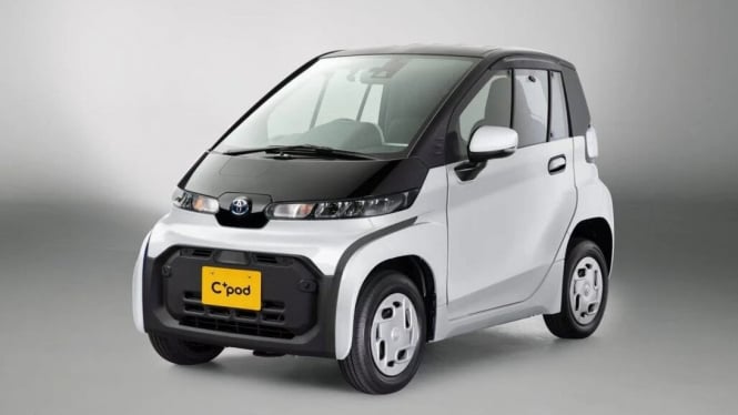 Mobil listrik Toyota C+Pod