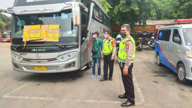 Sopir Bus Ditemukan Meninggal Dunia di Terminal Kalideres Jakarta Barat