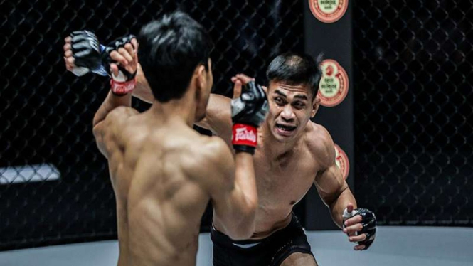 Petarung MMA Indonesia, Eko Roni Saputra