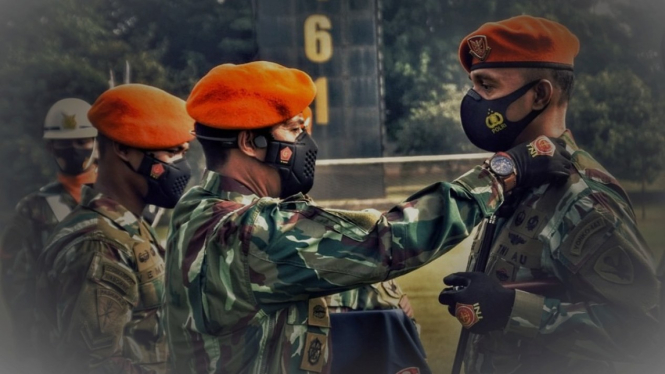 VIVA Militer: Letnan Kolonel Pas Helmi Ardiyanto Nange
