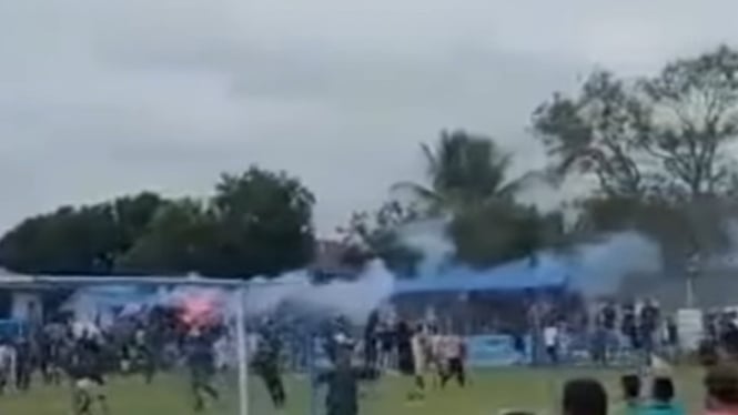 Viral Pertandingan Pabos United Vs Tobohoko FC Berakhir Tawuran Suporter