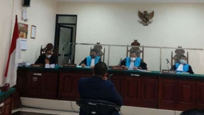 Ahli hukum Fahri Bachmid menjadi saksi dalam sidang sengketa lahan di PTUN Depok