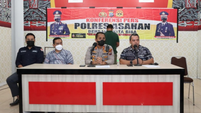 Kapolres Asahan, AKBP. Putu Yuda Prawira saat memberikan keterangan pers.