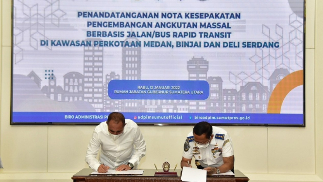 Gubernur Sumut, Edy Rahmayadi dan Dirjen Perhubungan Darat, Budi Setiyadi teken kesepakatan pengembangan angkutan massal berbasis jalan/Bus Rapid Transit (BRT) di Sumut.