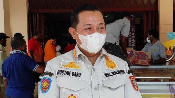 Ketua Tim Tanggap Darurat Bencana Alam yang juga Wakil Wali Kota Jayapura Rustan Saru