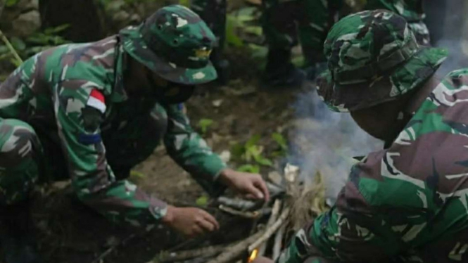 VIVA Militer: Satgas Kompi Komposit Marinir Natuna gelar Jungle Survival  