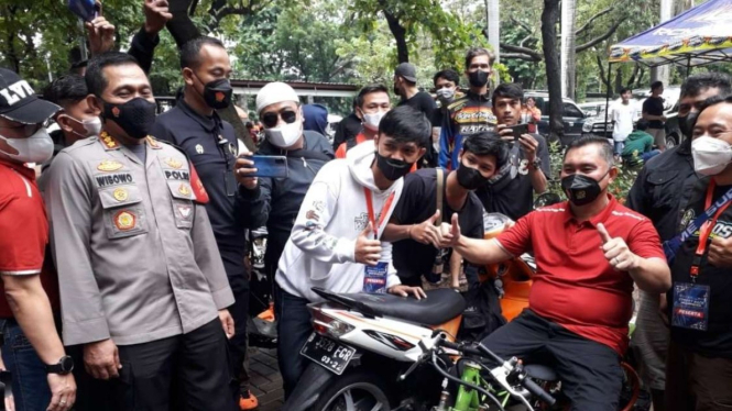 Kapolda Metro Jaya Irjen Polisi Fadil Imran menijau street race di Ancol.