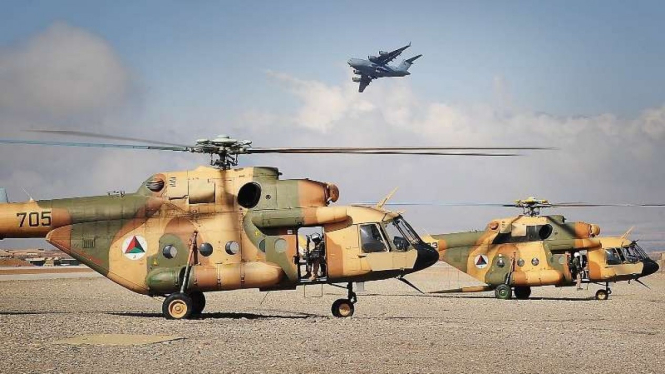 VIVA Militer: Helikopter Mil Mi-17 Angkatan Udara Afghanistan